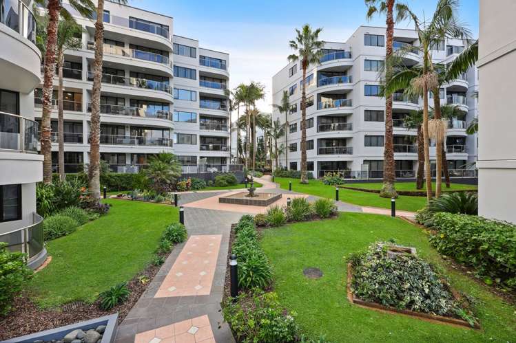 2C/171 Hurstmere Road Takapuna_41