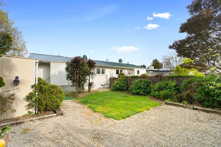2 Totara Street Lansdowne_10