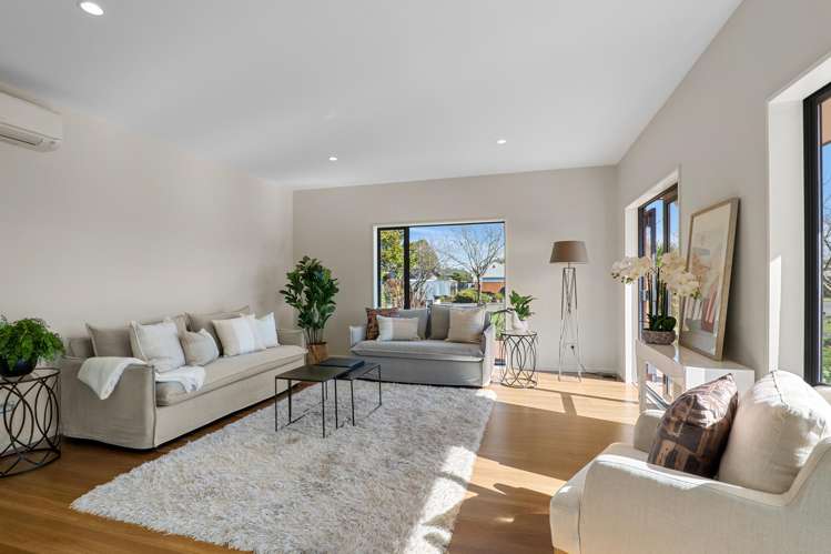 2 Harrys Way Redwood_6