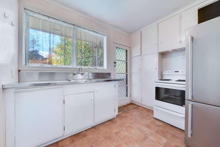 1/21 Trentham Road_2