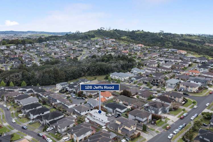 126 Jeffs Road Flat Bush_31