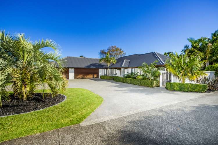 8 Oscar Road Greenhithe_38