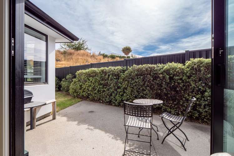 8 Peterley Road Lower Shotover_5