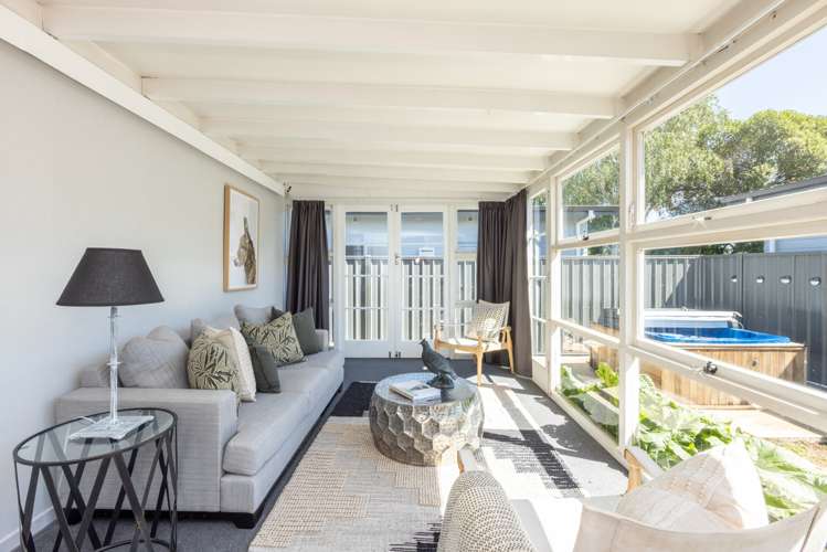 908 Oliphant Road Raureka_8