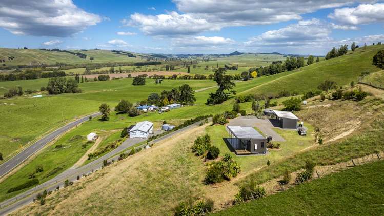 2564 Middle Road Poukawa_28