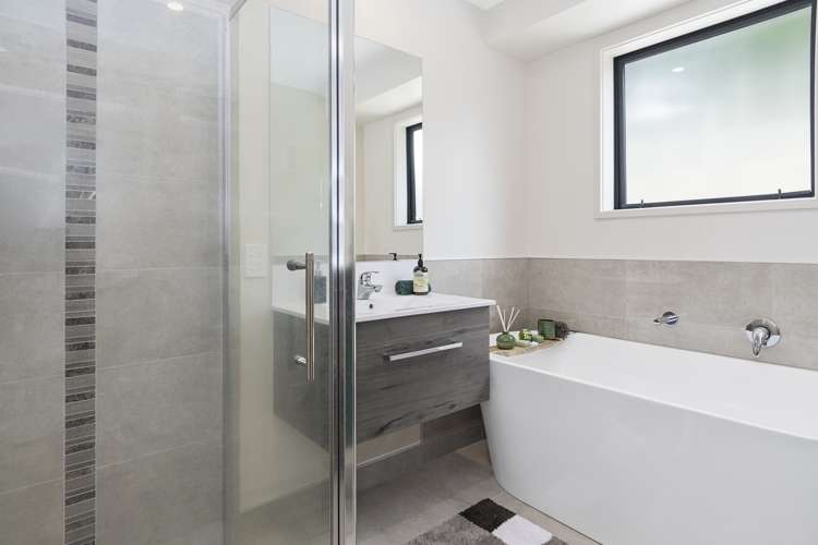 2 Raptor Way Welcome Bay_17