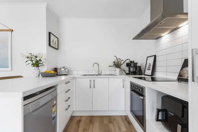 8/71 Hobsonville Point Road Hobsonville_2