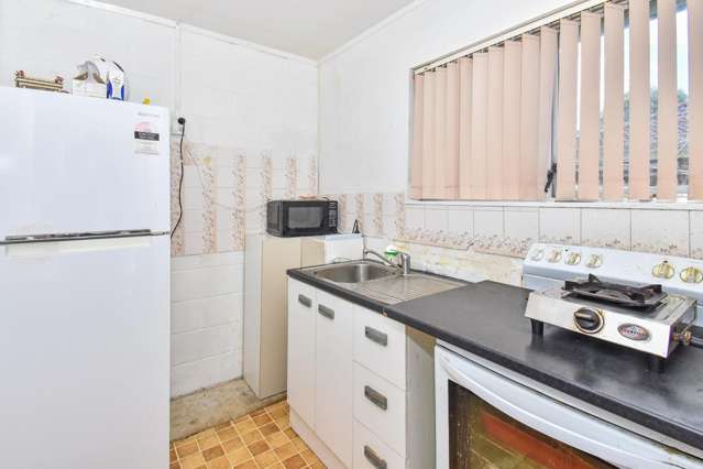 2/17 Russell Road Manurewa_1