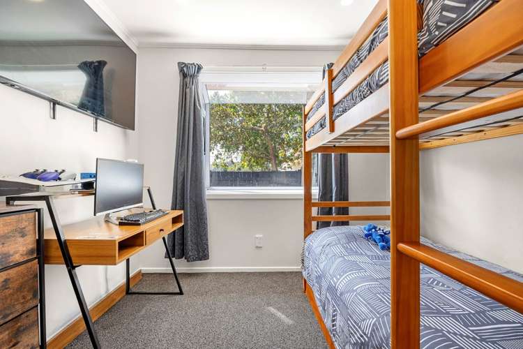 8 Rowlands Avenue Mt Wellington_16