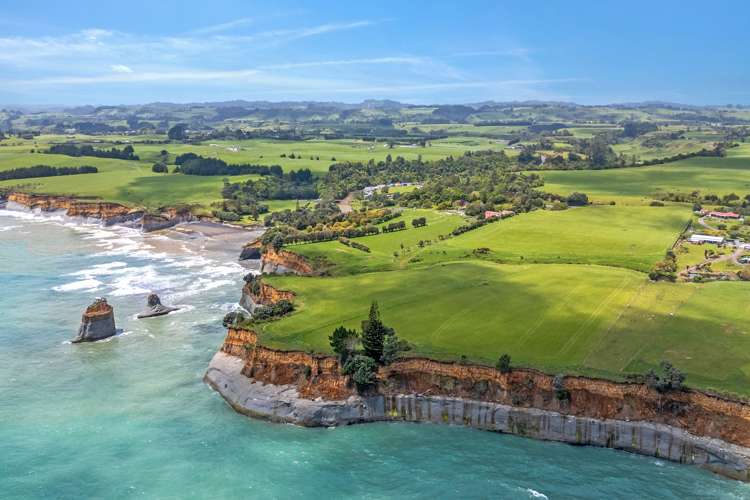 1119 Main North Road Onaero_12