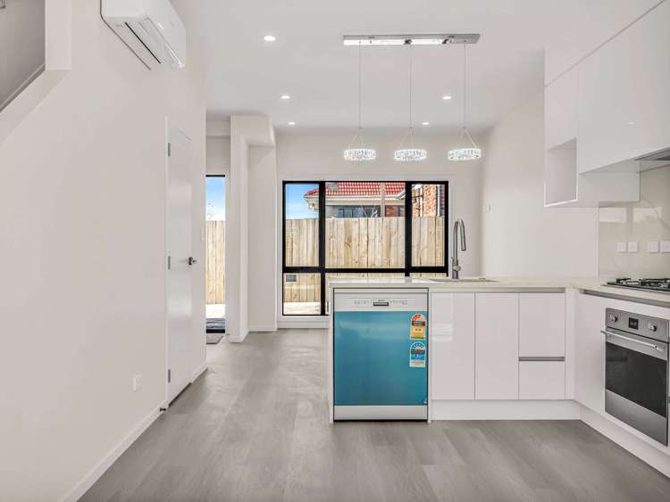 3/7 Kingfisher Place Favona_7