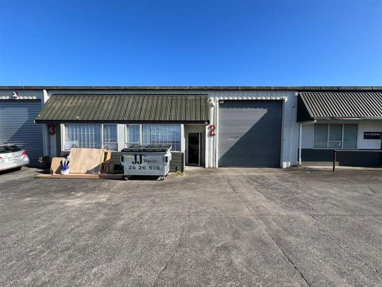 2/38 Andromeda Crescent_0