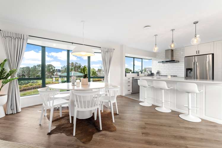 8 Vinograd Drive Te Atatu Peninsula_5