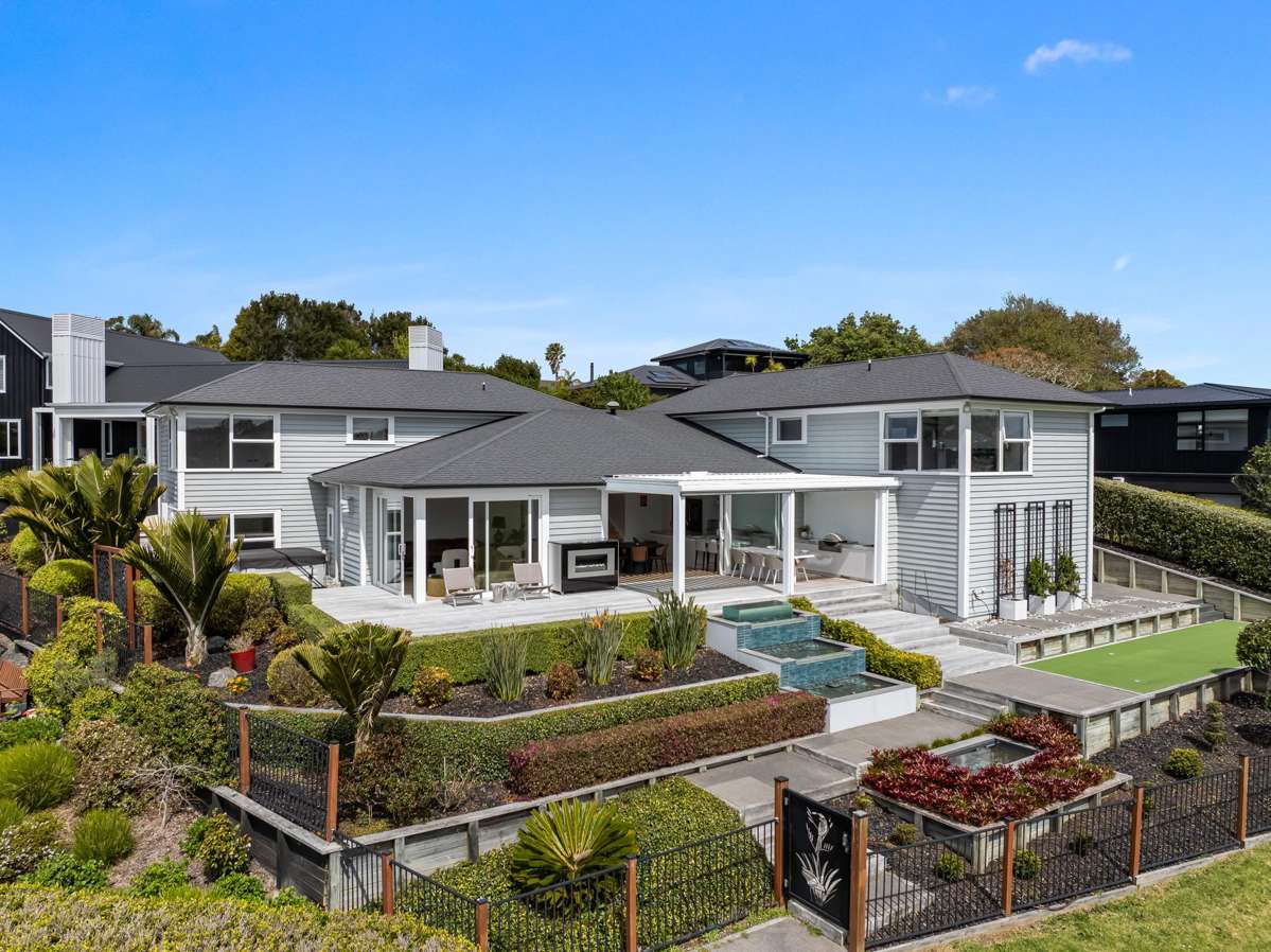 10 Miran Lane_3
