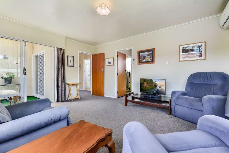 54 Orchard Avenue Enderley_16