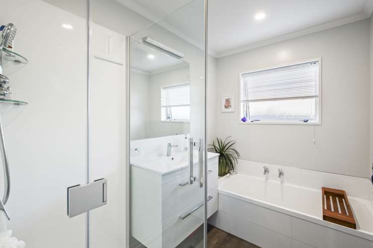 2/12 Giles Place Shirley_10