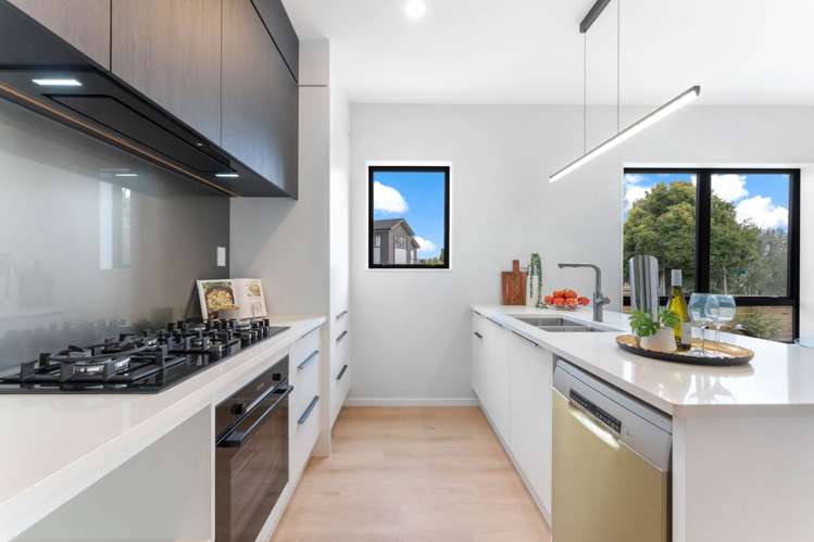 76A Bond Crescent Forrest Hill_6