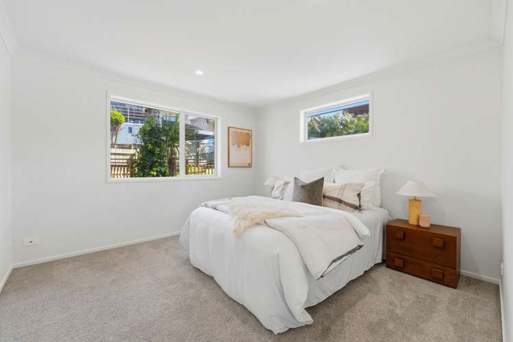 60 Hogarth Rise West Harbour_32