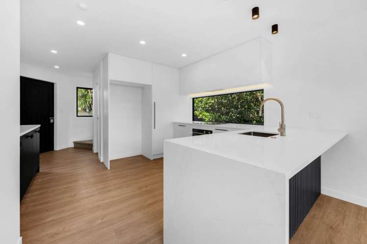 4/97 Cook Street Howick_16