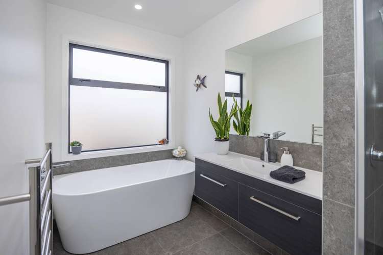 59 Pine Road Lichfield_15