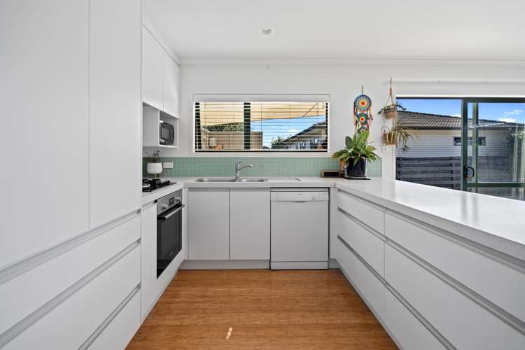 240b Range Road Papamoa_12