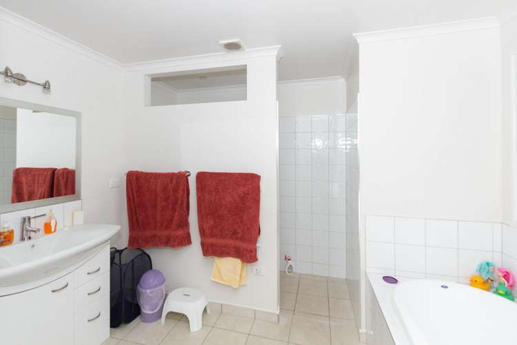 43 Heathfield Avenue Huntington_13