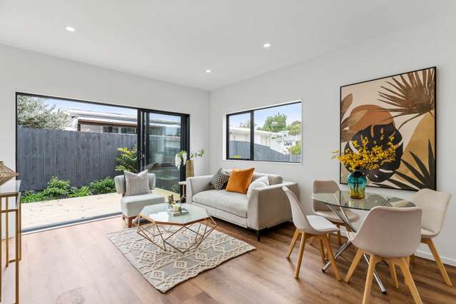 2/81 Vodanovich Road Te Atatu South_2