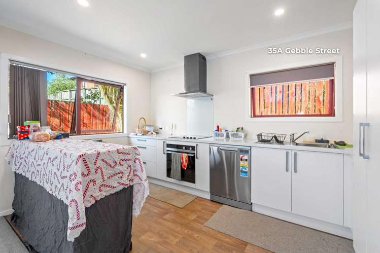 35 & 35A Gebbie Street Kinmont Park_22