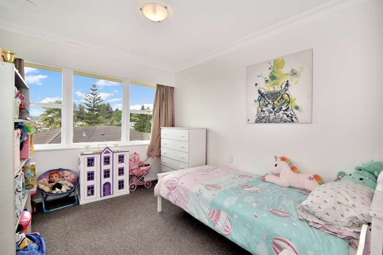 8 Wembury Grove Parkvale_16