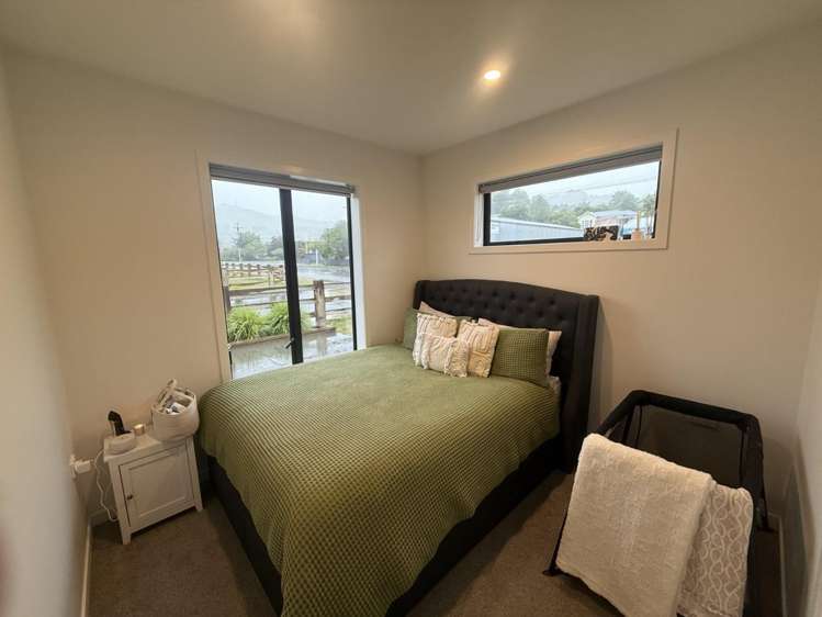 1 Fabia Factory Lane 11464_8