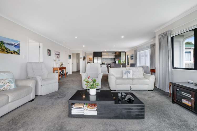 7 Moffat Road Red Beach_7