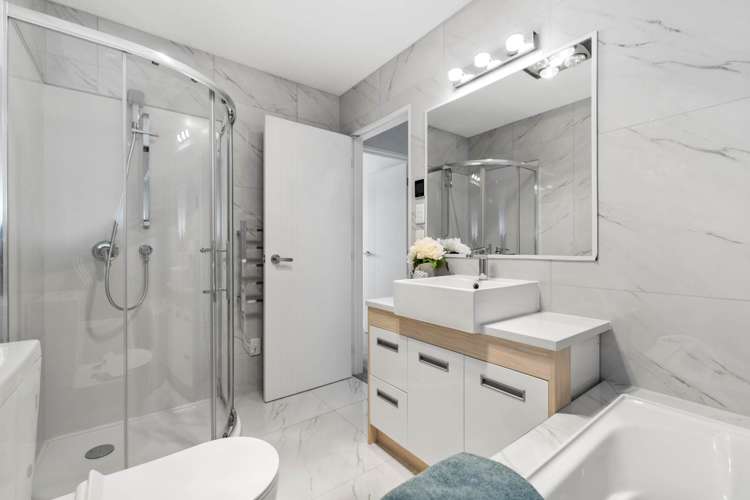 28 Pencaitland Drive Flat Bush_7