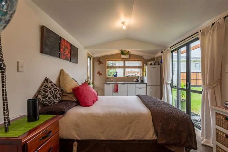 315 Swanson Road Ranui_10