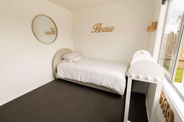 21 Kelly Road 11373_6