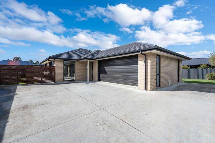 8 Silverview Place Mosgiel_23