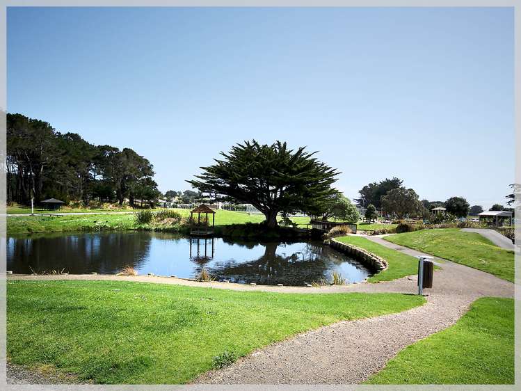 3 Nash Parade Foxton Beach_24