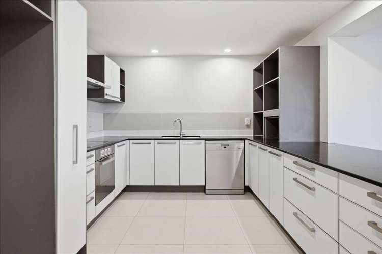 4A3/29 Maunganui Road - Cayman Apartments 11229_6