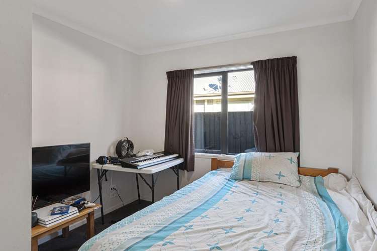 5 Te Waikare Street 1476_9