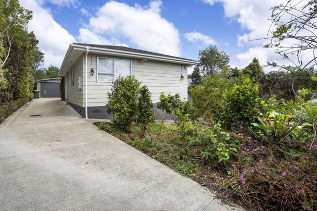 6 Onedin Place Titirangi_3