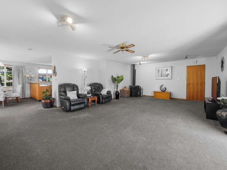 9 Falcon Drive Allenton_6