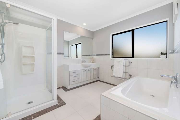 1 Harbourside Court Beachlands_14