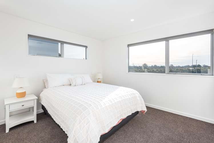 7 Kakapo Lane Redwood_15