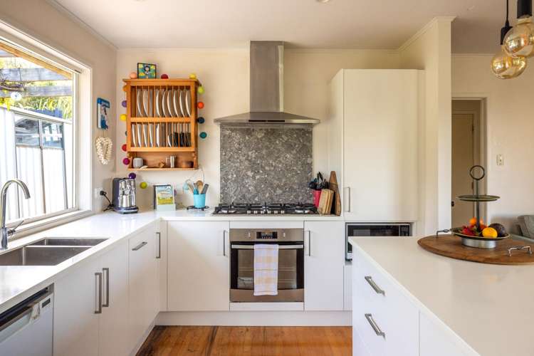 4 Mitchell Road Surfdale_11