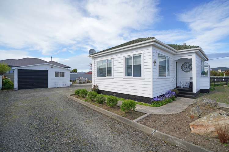 93 Palmerston Street Riverton_12