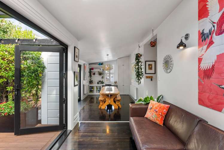 73 Austin Street Mount Victoria_16