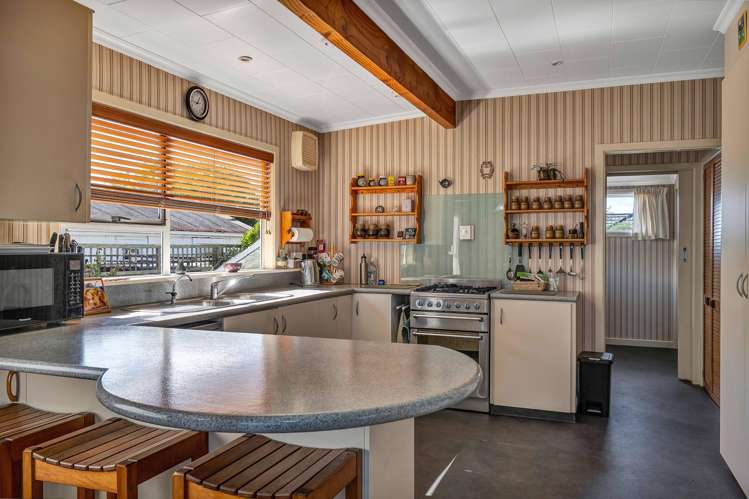125 Seaview Road Westown_11