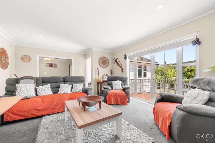 31 Dunns Street Silverstream_1