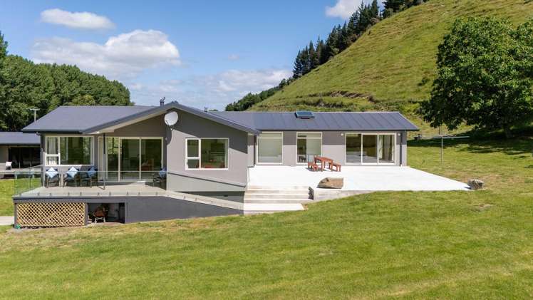 5892 Ettrick - Raes Junction Road Roxburgh_6