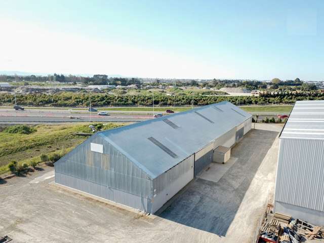 Large scale storage plus yard