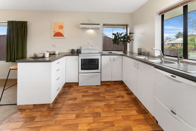 39 Aldinga Avenue Stoke_4